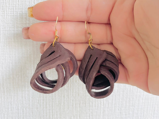 TWISTED LEATHER DANGLES